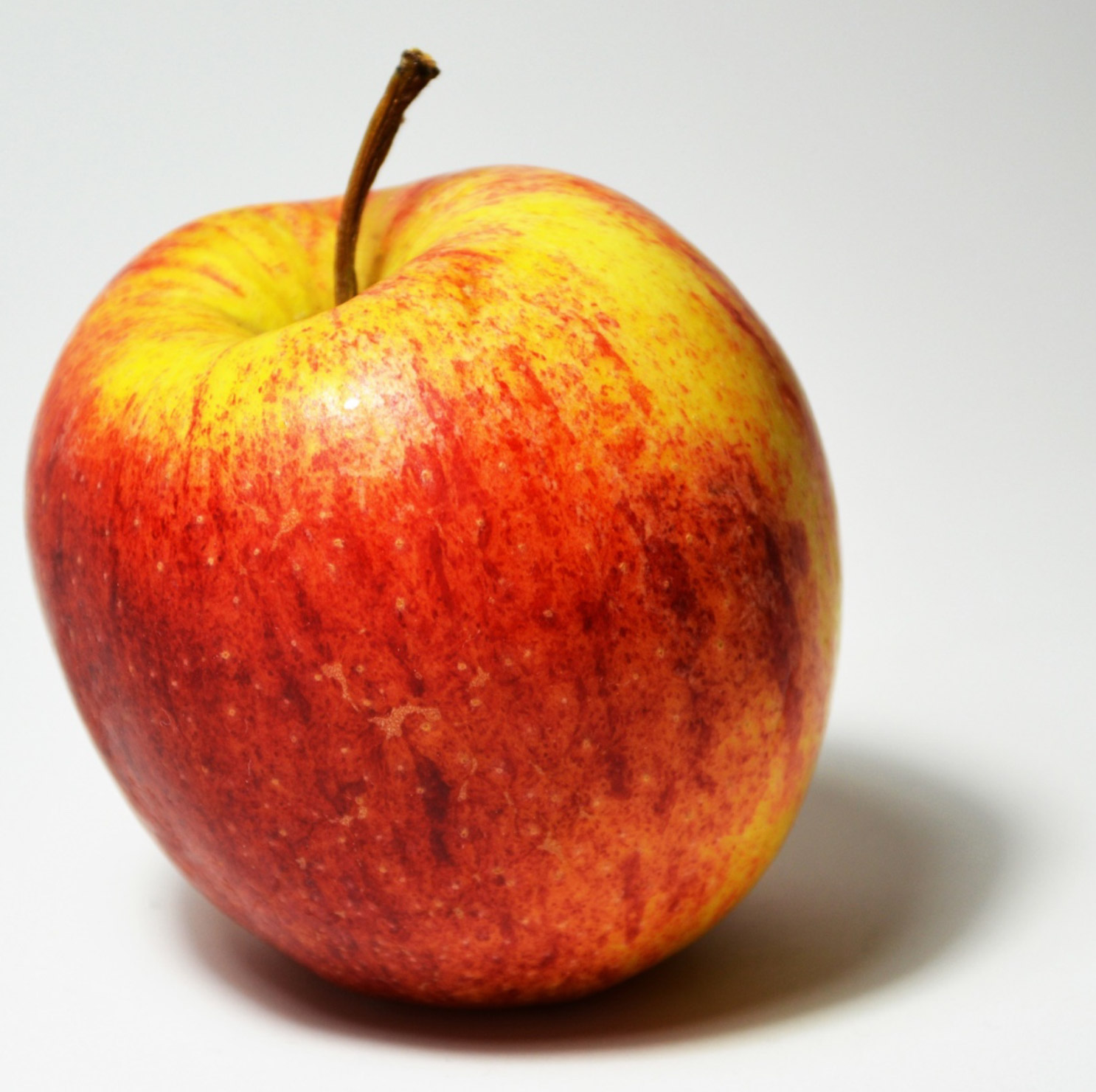 Featured image of post Realistic Apple Drawing Colour