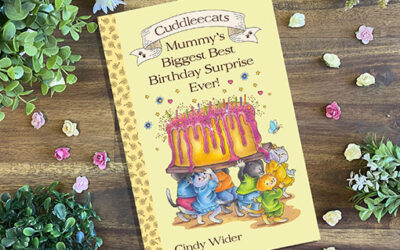 The Cuddleeecats Book: Mummys Biggest Best Birthday Surprise Ever!